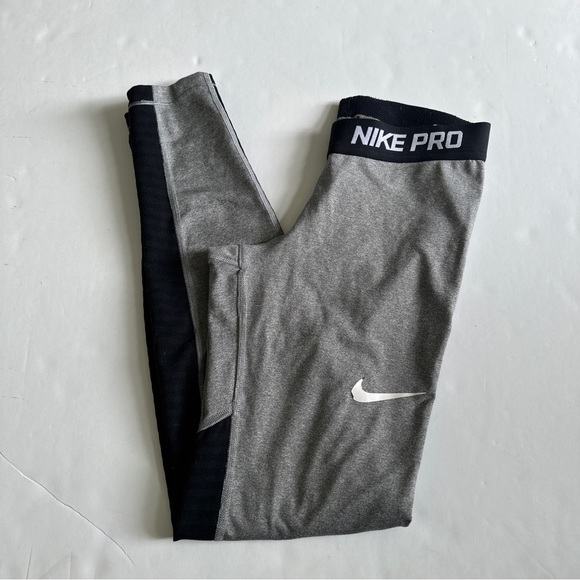 Nike Pro Leggings - Picture 1 of 7